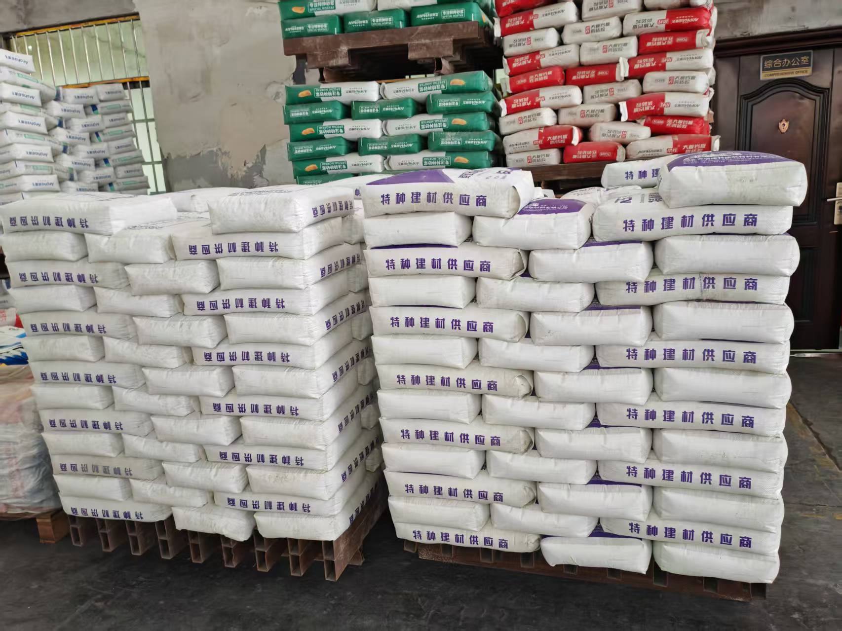 陆河拱顶带模注浆料